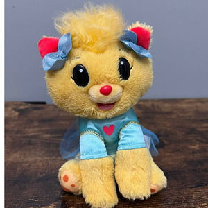 Emma's Cat Daisy Plush‎